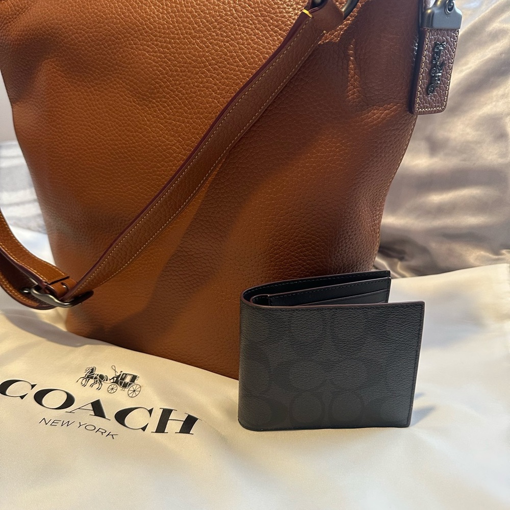 Coach Brown Pebbled Leather Hobo Shoulder Bag - Picture 2 of 8